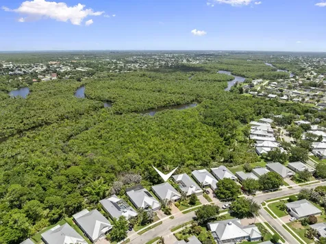 512 NE Canoe Park Circle Port St Lucie FL 34983