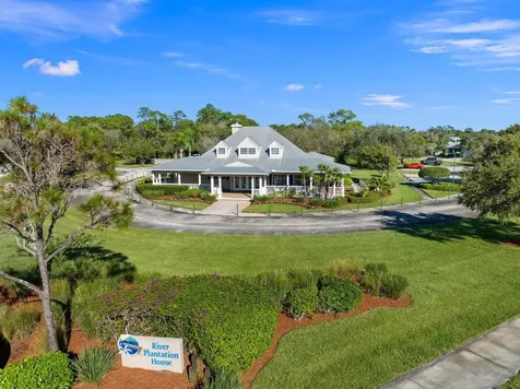 512 NE Canoe Park Circle Port St Lucie FL 34983