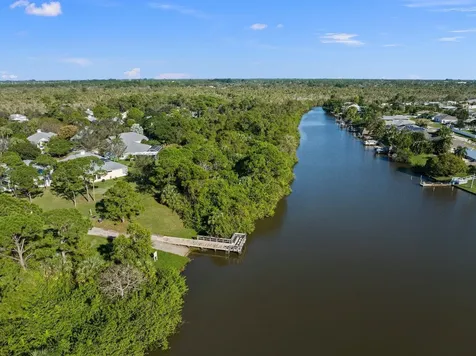 512 NE Canoe Park Circle Port St Lucie FL 34983