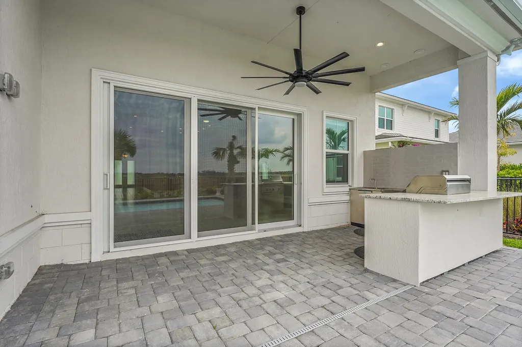 12582 Nautilus Circle Palm Beach Gardens FL 33412