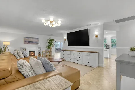 561 Anchorage Drive North Palm Beach FL 33408