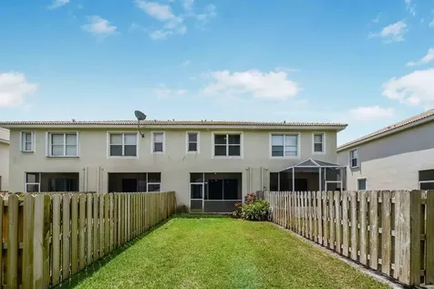 9687 Lago Drive Boynton Beach FL 33472