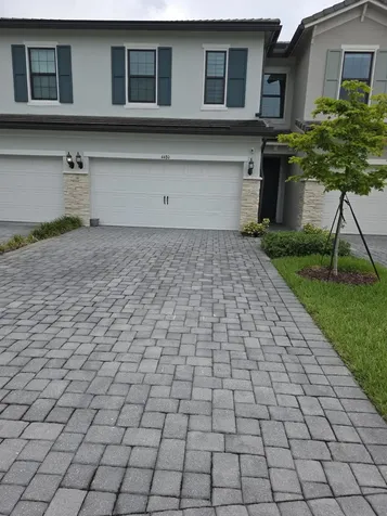 4480 W Appleton Circle W Oakland Park FL 33309