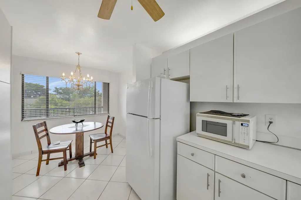 9485 N Belfort Circle Tamarac FL 33321