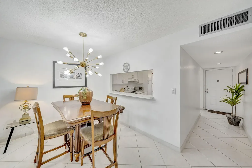 9485 N Belfort Circle Tamarac FL 33321