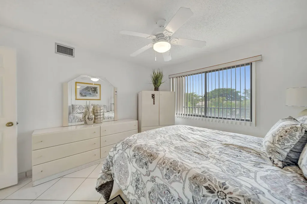 9485 N Belfort Circle Tamarac FL 33321