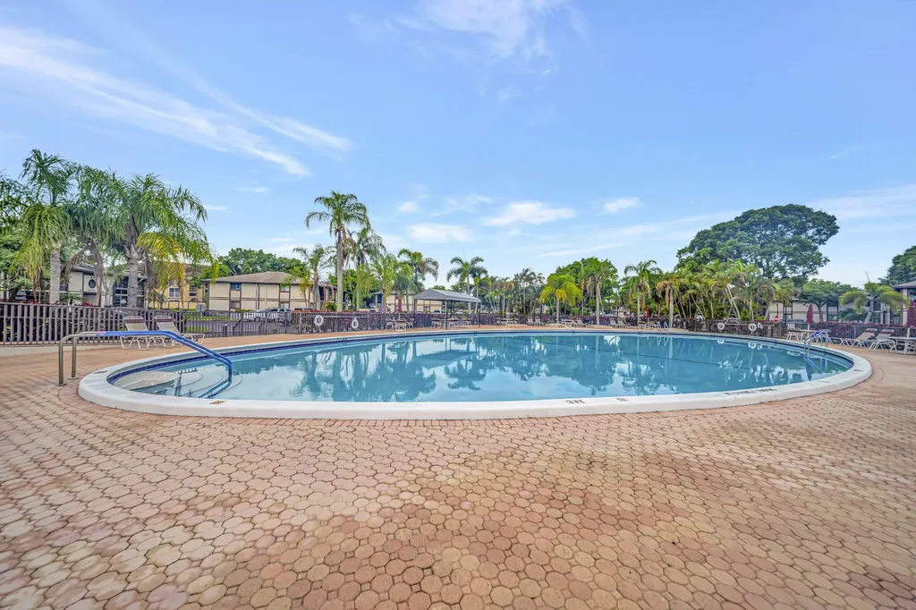 9485 N Belfort Circle Tamarac FL 33321