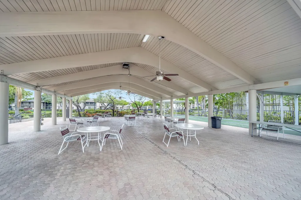 9485 N Belfort Circle Tamarac FL 33321