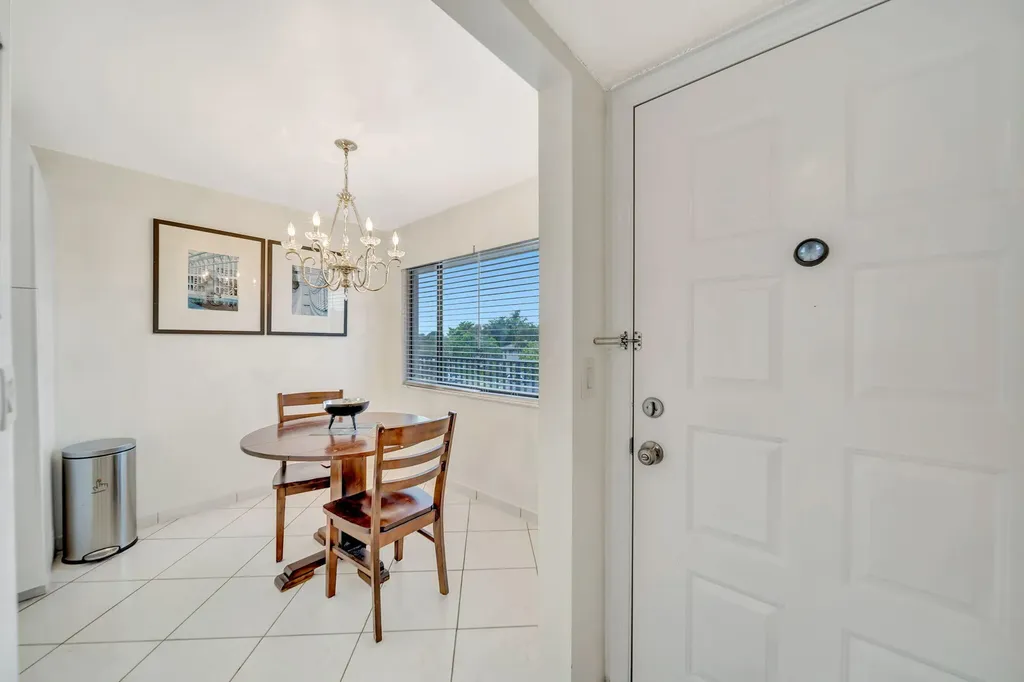 9485 N Belfort Circle Tamarac FL 33321