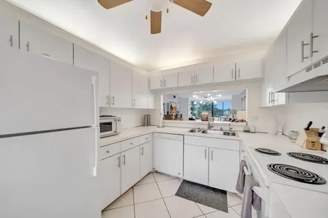 9485 N Belfort Circle Tamarac FL 33321