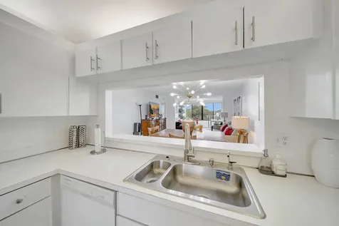 9485 N Belfort Circle Tamarac FL 33321