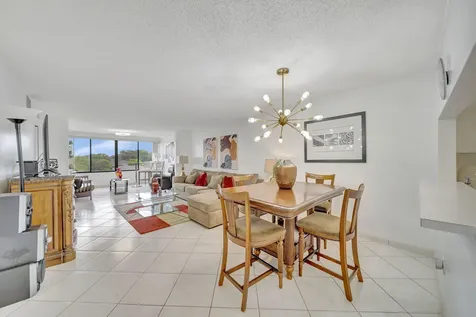 9485 N Belfort Circle Tamarac FL 33321