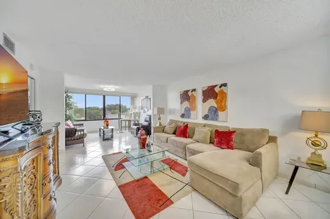 9485 N Belfort Circle Tamarac FL 33321