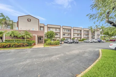 9485 N Belfort Circle Tamarac FL 33321