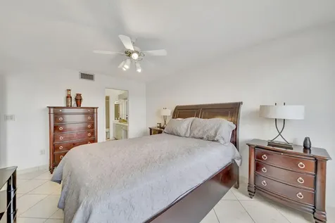 9485 N Belfort Circle Tamarac FL 33321