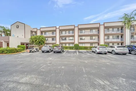 9485 N Belfort Circle Tamarac FL 33321