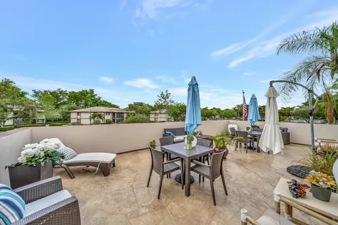 9485 N Belfort Circle Tamarac FL 33321