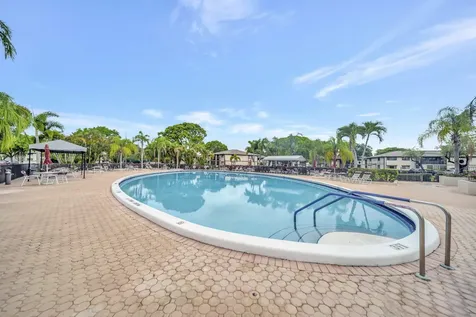 9485 N Belfort Circle Tamarac FL 33321