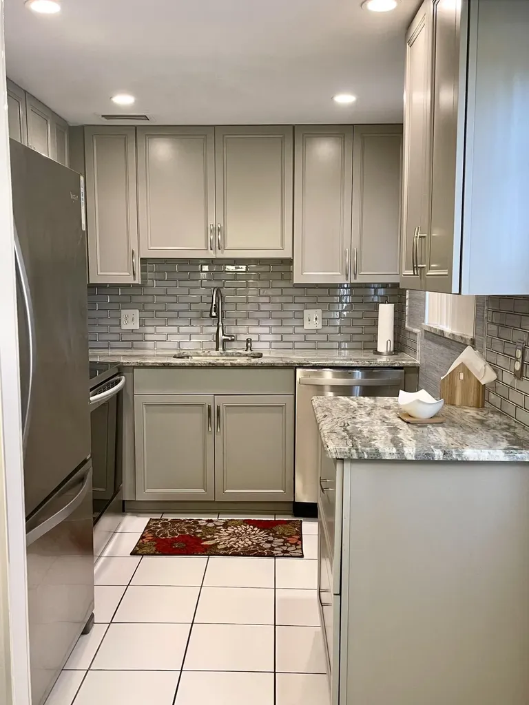 104 Kent G West Palm Beach FL 33417