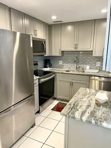 104 Kent G West Palm Beach FL 33417