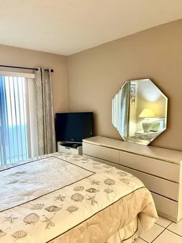 104 Kent G West Palm Beach FL 33417