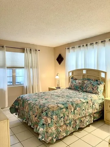 104 Kent G West Palm Beach FL 33417