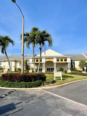 104 Kent G West Palm Beach FL 33417