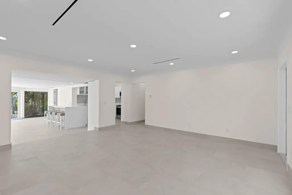 391 SE 7th Avenue Pompano Beach FL 33060