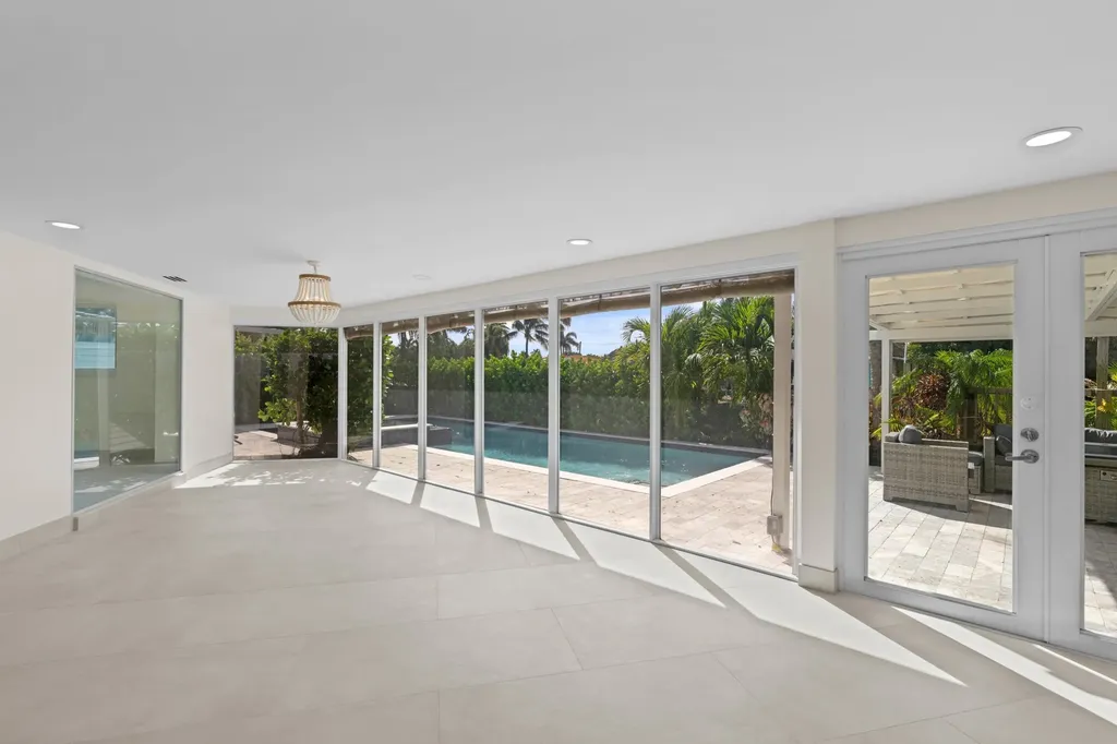391 SE 7th Avenue Pompano Beach FL 33060