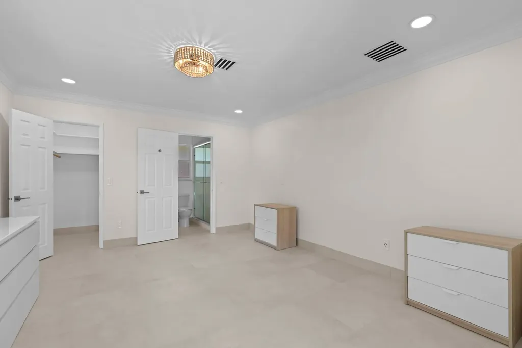 391 SE 7th Avenue Pompano Beach FL 33060