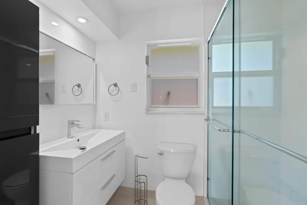 391 SE 7th Avenue Pompano Beach FL 33060