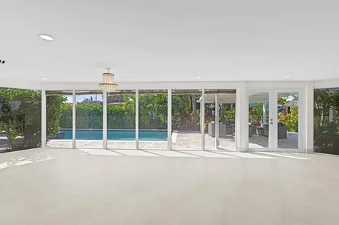 391 SE 7th Avenue Pompano Beach FL 33060