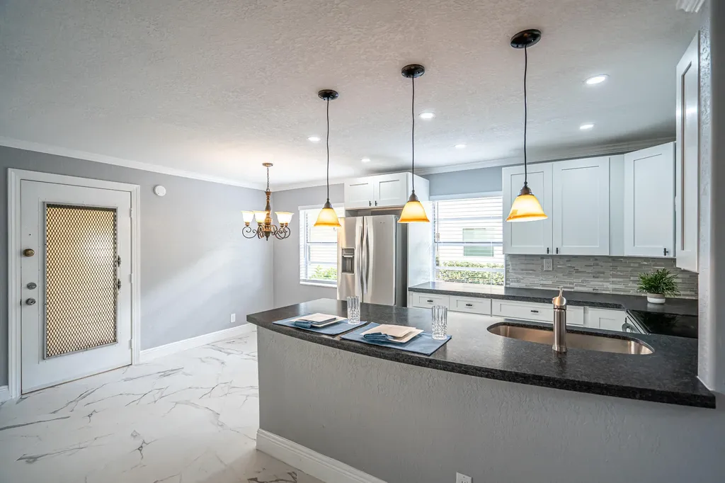 244 Normandy F Lane Delray Beach FL 33484
