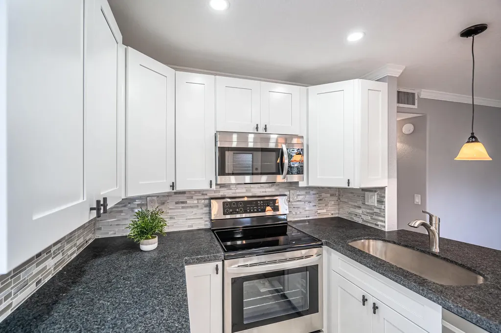 244 Normandy F Lane Delray Beach FL 33484