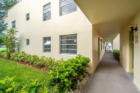 244 Normandy F Lane Delray Beach FL 33484