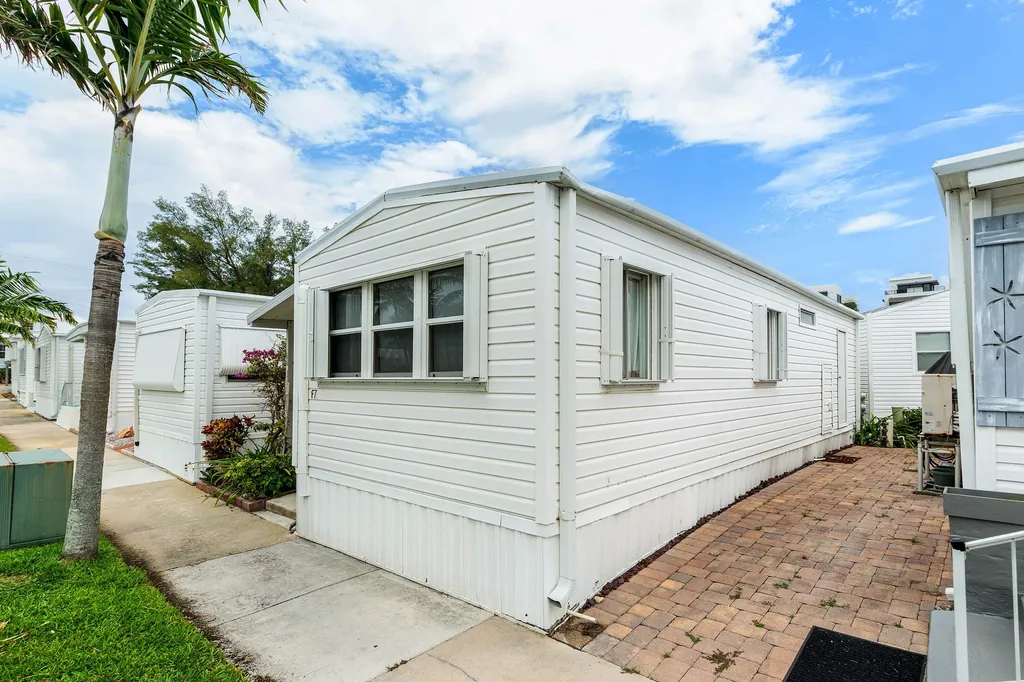 7 Ruthmary Avenue Briny Breezes FL 33435