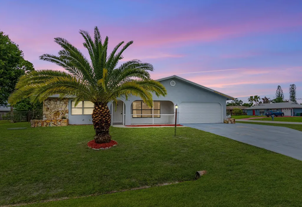 188 NW Broadview Street Port St Lucie FL 34983