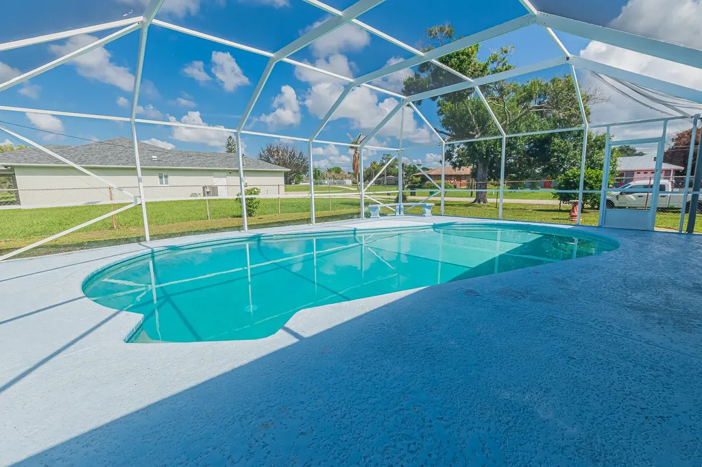 188 NW Broadview Street Port St Lucie FL 34983