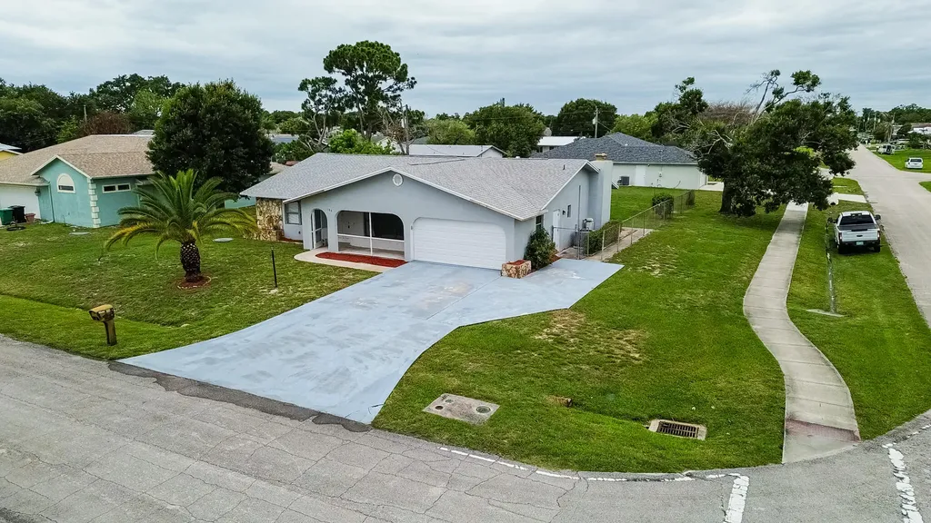 188 NW Broadview Street Port St Lucie FL 34983