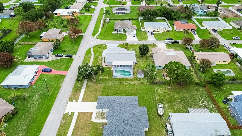 188 NW Broadview Street Port St Lucie FL 34983