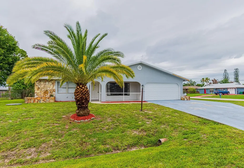 188 NW Broadview Street Port St Lucie FL 34983