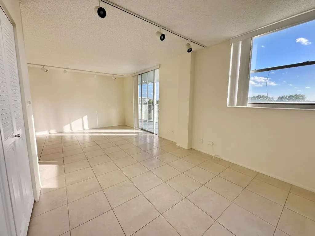 5301 NW 2nd Avenue Boca Raton FL 33487