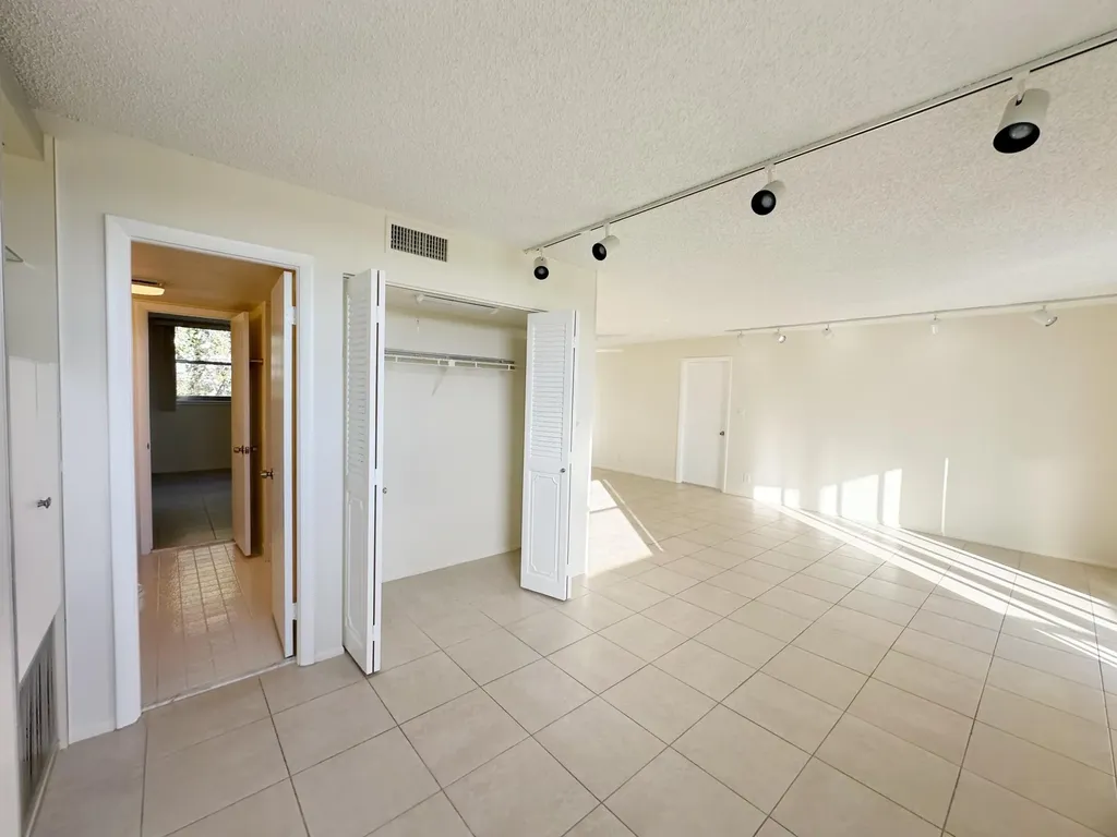5301 NW 2nd Avenue Boca Raton FL 33487