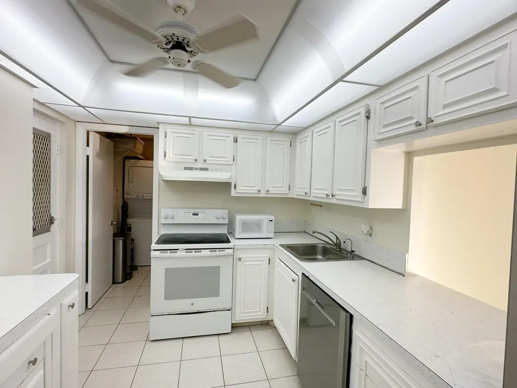 5301 NW 2nd Avenue Boca Raton FL 33487
