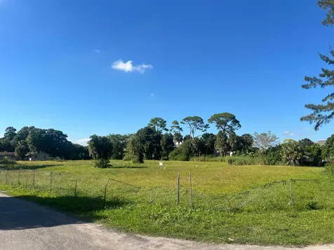 0000 Pineridge Lane West Palm Beach FL 33417