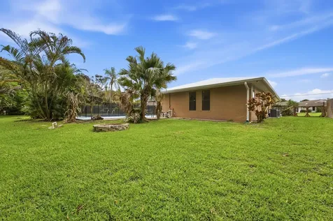 2402 SE Perugia Street Port St Lucie FL 34952