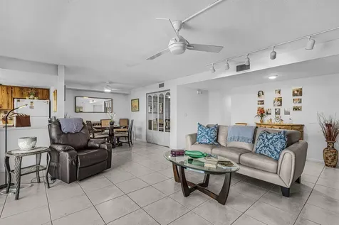 3831 SE 11th Place Cape Coral FL 33904