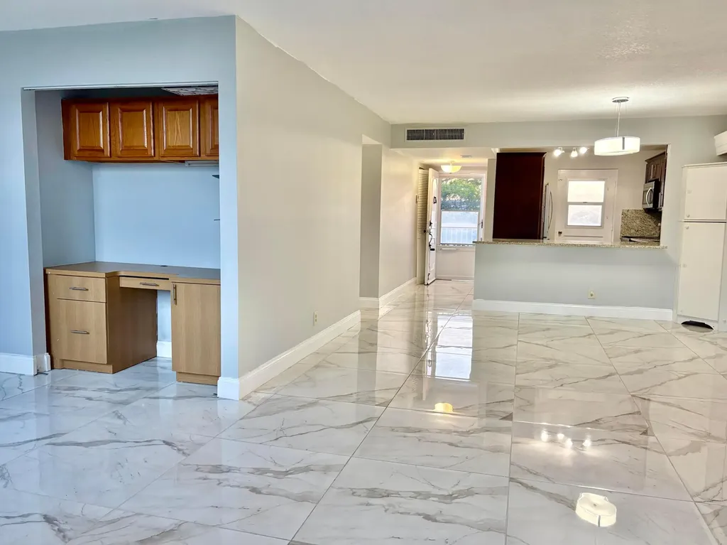 5700 NW 2nd Avenue Boca Raton FL 33487