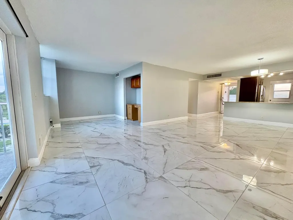 5700 NW 2nd Avenue Boca Raton FL 33487