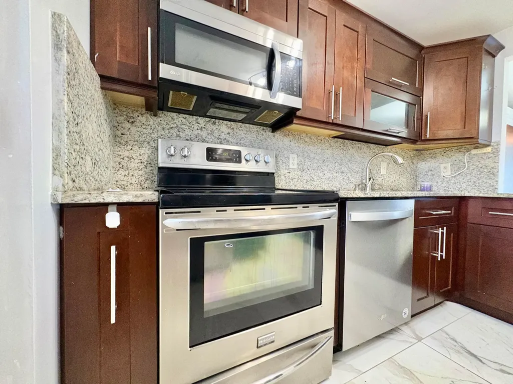 5700 NW 2nd Avenue Boca Raton FL 33487